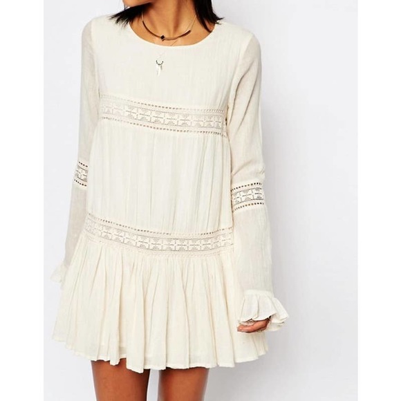 Tularosa Dresses & Skirts - TULAROSA Cream Berkley Prairie Lace Mini Dress XS